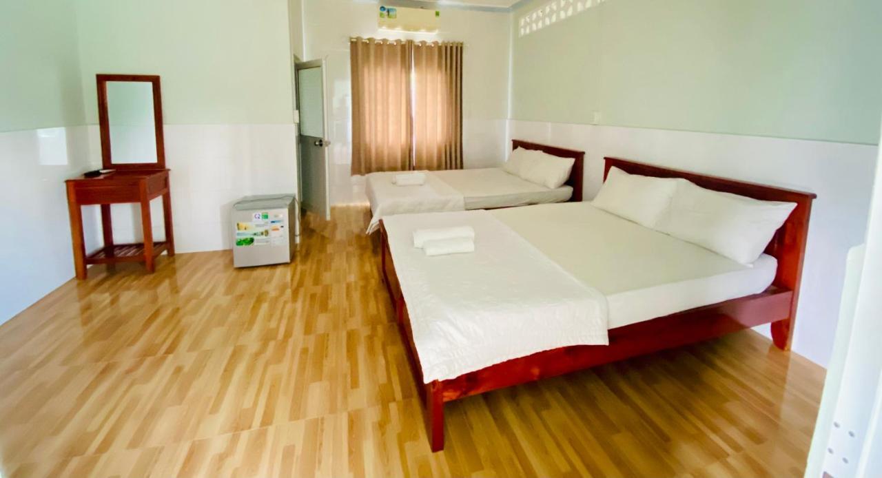 Bed and Breakfast Nha Nghi Y Vy Phú Quốc Exterior foto